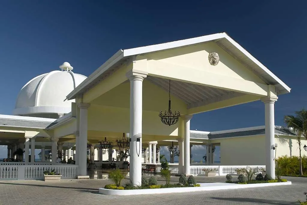 ホテル Grand Palladium Jamaica, All Inclusive Resort & Spa モンテゴ・ベイ