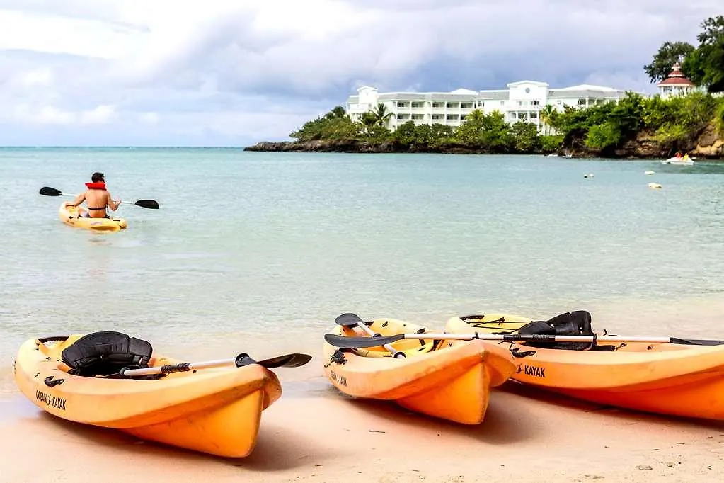 ホテル Grand Palladium Jamaica, All Inclusive Resort & Spa モンテゴ・ベイ