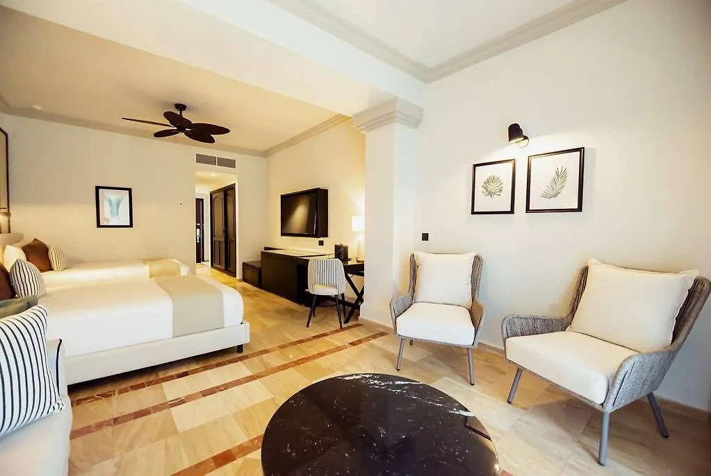 ホテル Grand Palladium Jamaica, All Inclusive Resort & Spa モンテゴ・ベイ ジャマイカ